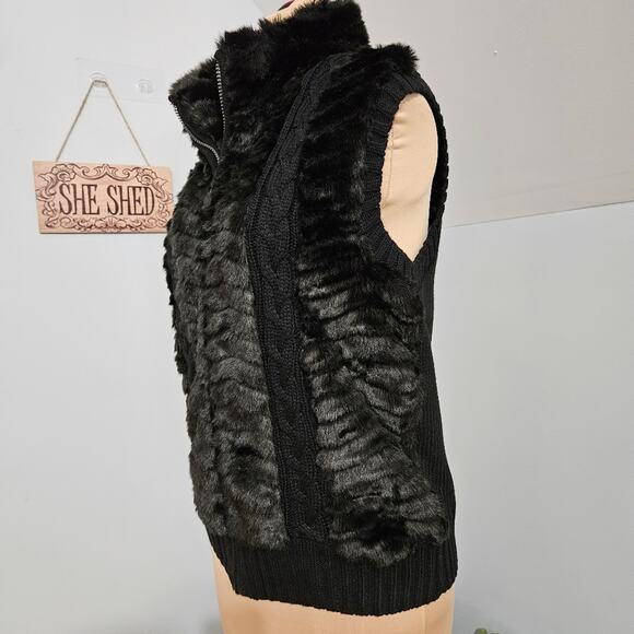Roz & Ali Vest Black Faux Fur and Ribbed Knit Full Zip Sleeveless Jacket Large - Picture 2 of 16